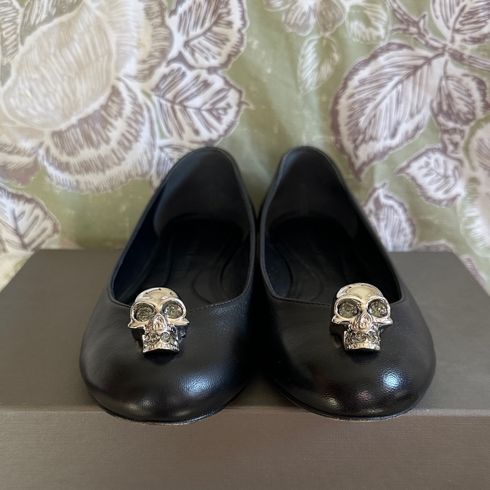 Alexander McQueen Black Women's Skull-Embellished Ballet Flats